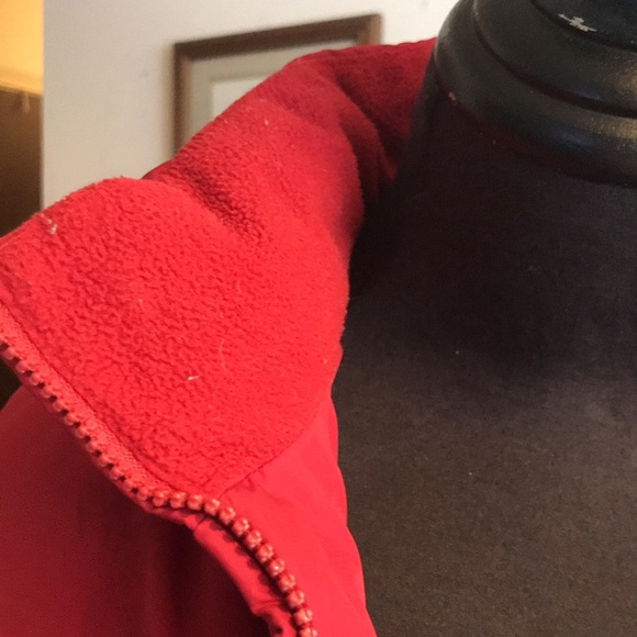 George Red Feather Down Winter Vest - Picture 4 of 7